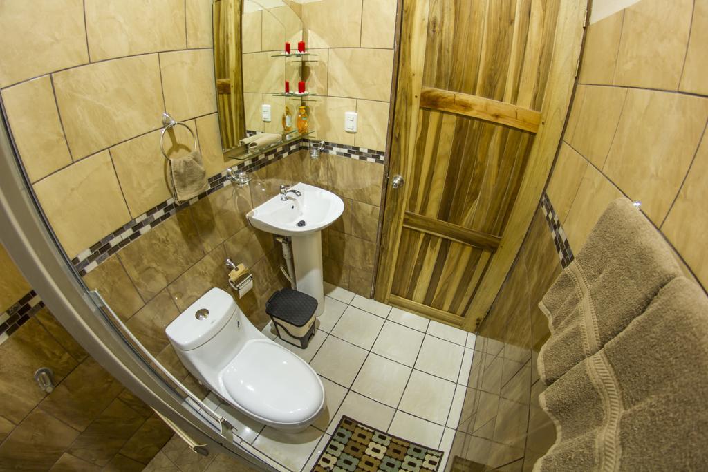 Apartamentos Valle Del Volcan La Fortuna Ngoại thất bức ảnh