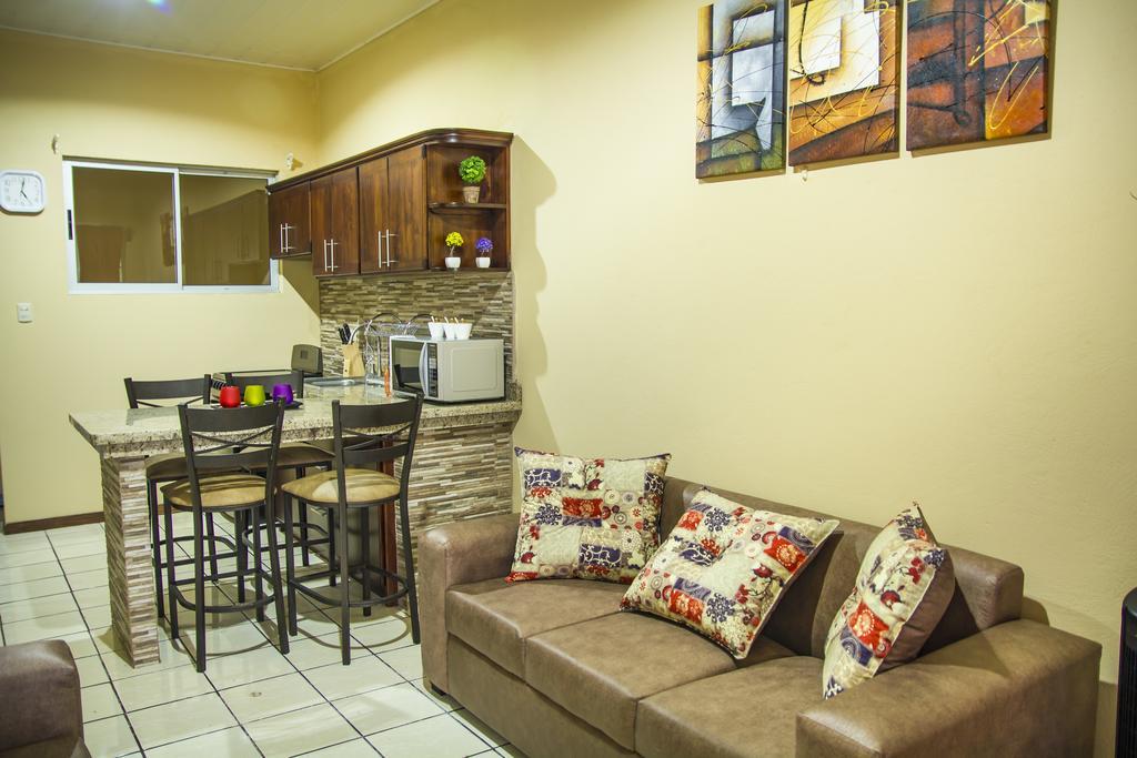 Apartamentos Valle Del Volcan La Fortuna Ngoại thất bức ảnh